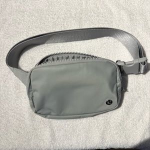 Lululemon 1L Belt Bag (extended strap version) in Seal Grey (used once)